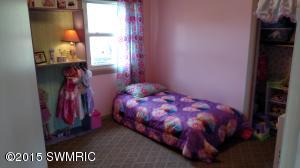 707 E State St, Belding, MI 48809 photo 11