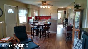 707 E State St, Belding, MI 48809 photo 8