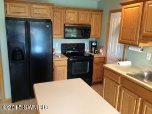 2390 Flagstone Dr, Flushing, MI 48433 photo 4