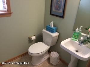 2390 Flagstone Dr, Flushing, MI 48433 photo 16