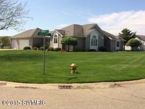 2390 Flagstone Dr, Flushing, MI 48433 photo 1