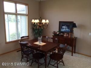 2390 Flagstone Dr, Flushing, MI 48433 photo 5