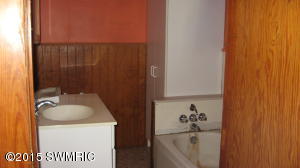 73 S Main St, Custer, MI 49405 photo 14