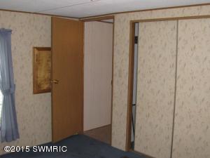 549 Willow Dr, Coldwater, MI 49036 photo 6