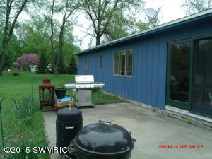 844 48th St, Pullman, MI 49450 photo 4