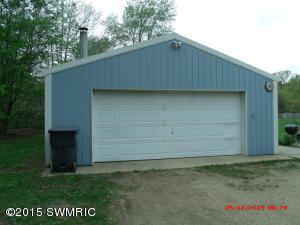 844 48th St, Pullman, MI 49450 photo 5