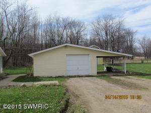 19501 Partello Rd, Marshall, MI 49068 photo 2