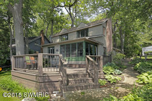 492 E Gull Lake Dr, Augusta, MI 49012 photo 1