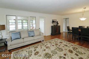 492 E Gull Lake Dr, Augusta, MI 49012 photo 8
