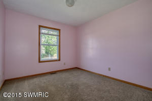 1210 Comstock Dr, Marshall, MI 49068 photo 15
