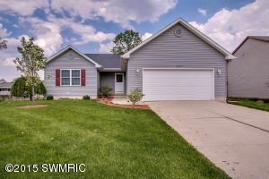 1210 Comstock Dr, Marshall, MI 49068 photo 1
