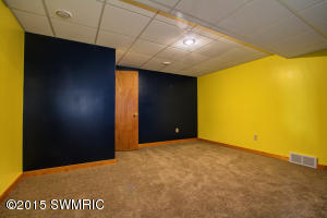 1210 Comstock Dr, Marshall, MI 49068 photo 19