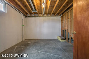 1210 Comstock Dr, Marshall, MI 49068 photo 20