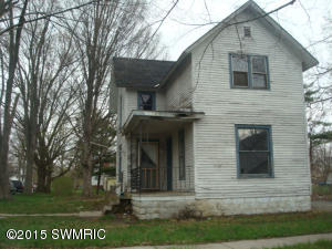 400 4th Ave, Three Rivers, MI 49093 photo 1