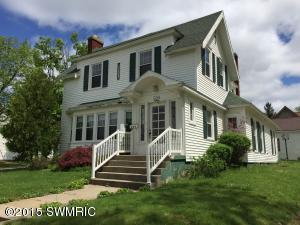 504 S Bridge St, Belding, MI 48809 photo 1