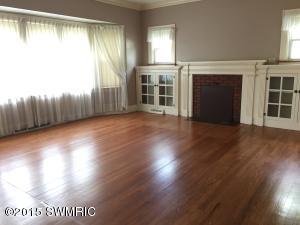 504 S Bridge St, Belding, MI 48809 photo 15