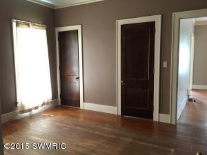 504 S Bridge St, Belding, MI 48809 photo 23