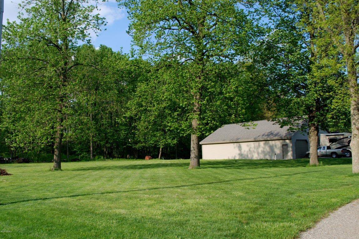 323 Caroline Dr, Coldwater, MI 49036 photo 10