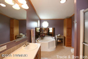 9986 Kehoe Dr NE, Ada, MI 49301 photo 19