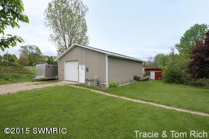 9986 Kehoe Dr NE, Ada, MI 49301 photo 5