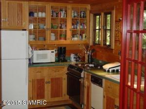 392 Helmer St, Douglas, MI 49406 photo 4