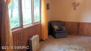 1059 E 88th St, Newaygo, MI 49337 photo 10