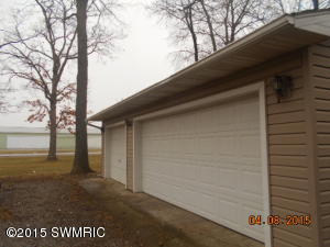 18775 E M-60 Hwy, Three Rivers, MI 49093 photo 2