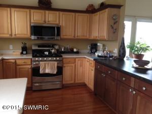 8676 Haystack Rd SE, Caledonia, MI 49316 photo 2