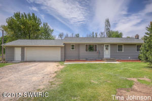 9470 Fulton St E, Ada, MI 49301 photo 1