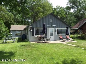 2140 Wolf Lake Dr, Baldwin, MI 49304 photo 1