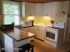 2140 Wolf Lake Dr, Baldwin, MI 49304 photo 7