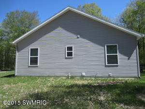 277 N Bear Trak, White Cloud, MI 49349 photo 8