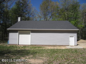 277 N Bear Trak, White Cloud, MI 49349 photo 9