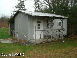 11655 W Washington Rd, Sumner, MI 48889 photo 6