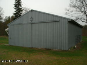11655 W Washington Rd, Sumner, MI 48889 photo 5