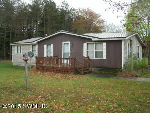 11655 W Washington Rd, Sumner, MI 48889 photo 1