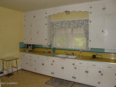 1431 E Preuss Rd, Manistee, MI 49660 photo 4