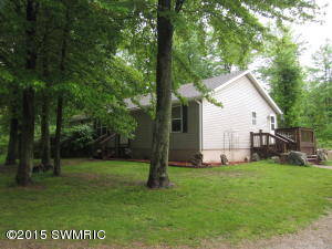 13577 S Willow Ave, Grant, MI 49327 photo 4