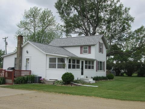 52258 Silver St, Three Rivers, MI 49093 photo 2
