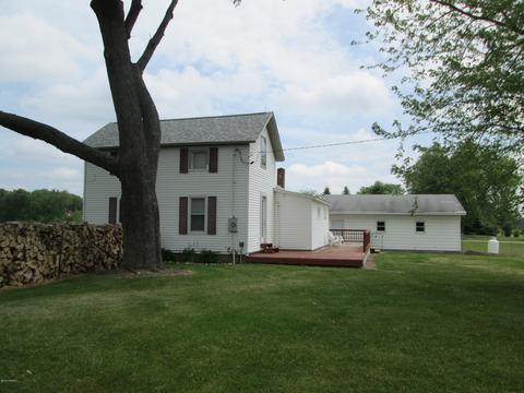 52258 Silver St, Three Rivers, MI 49093 photo 3