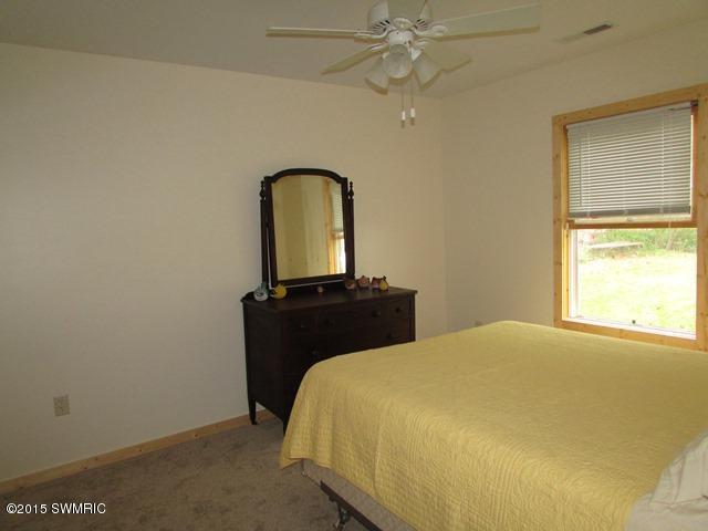 5481 N Shore Dr, Sears, MI 49679 photo 14