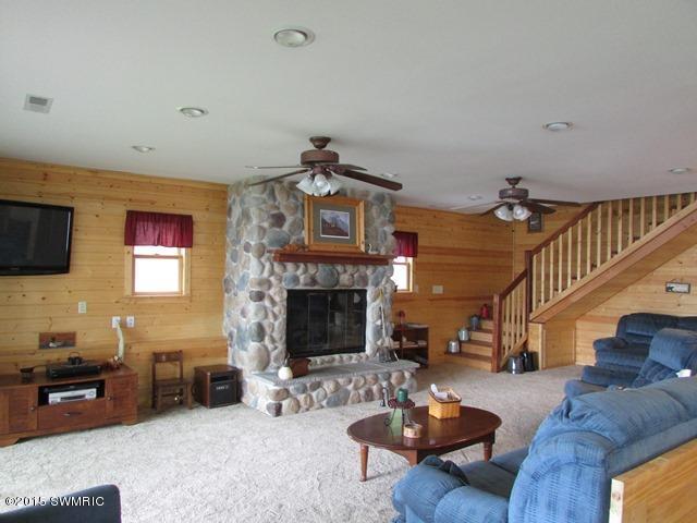 5481 N Shore Dr, Sears, MI 49679 photo 3