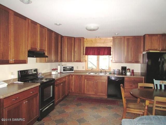 5481 N Shore Dr, Sears, MI 49679 photo 5