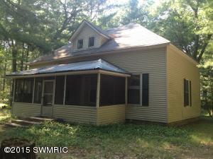 1734 W 68th St, Baldwin, MI 49304 photo 4