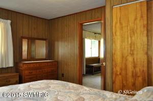 216 W Division St, Belding, MI 48809 photo 10