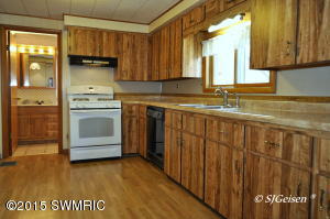 216 W Division St, Belding, MI 48809 photo 15