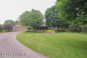 3689 20th St, Dorr, MI 49323 photo 2