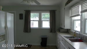 302 E Bennett St, Three Rivers, MI 49093 photo 8