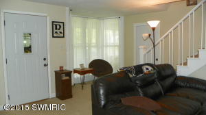 302 E Bennett St, Three Rivers, MI 49093 photo 4