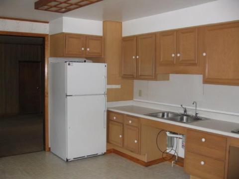 721 E Grn, Marshall, MI 49068 photo 4
